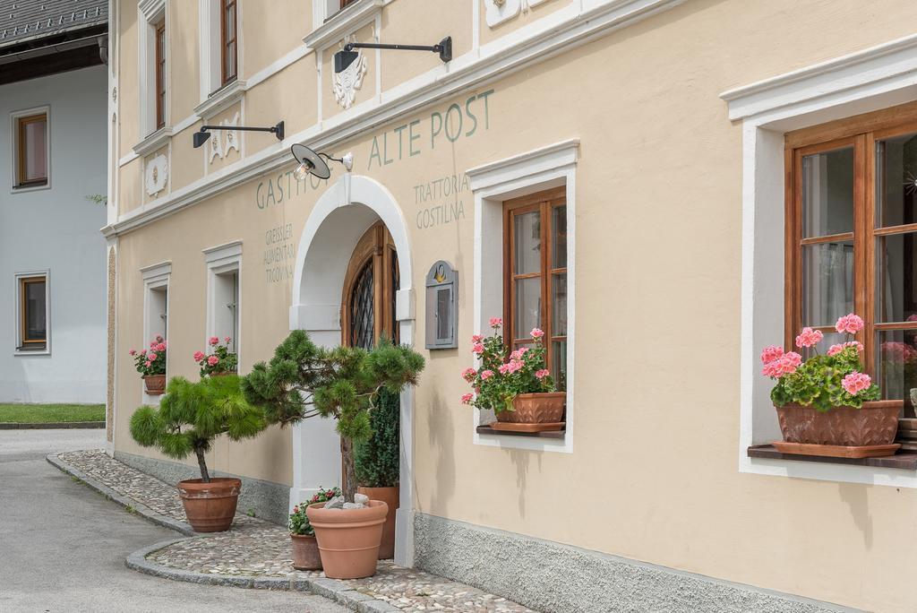 Alte Post Hotel Feistritz an der Gail Buitenkant foto